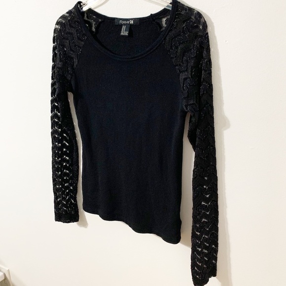 Forever 21 Semi Sheer Lace Long Ragland Sleeved Baseball Tee Scoop Neck Black 🖤 - Picture 2 of 6